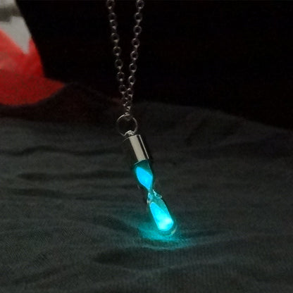 Fashion Time Hourglass Crystal Drift Bottle Pendant Noctilucent Necklace 1795935967209