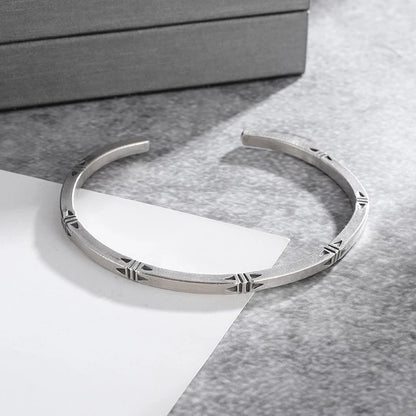 Crater Design Bump Bracelet Fashion 18a5928f 5000 43b2 93d4 996ab49494cd