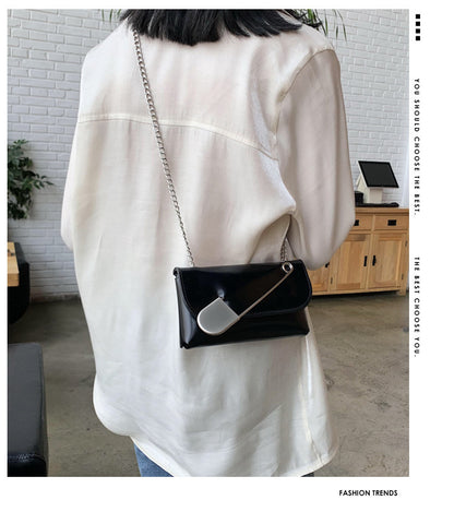 Pin chain shoulder bag 1962592303688