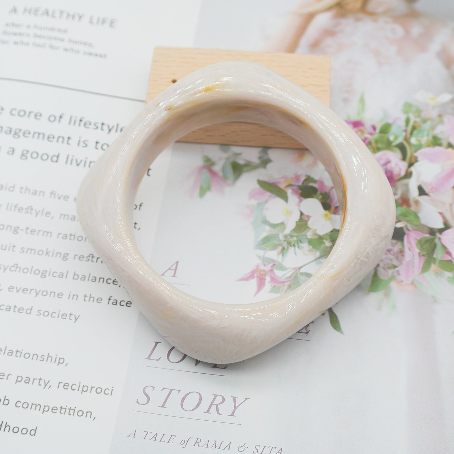 Marbling Acrylic Bracelet Shaped Irregular Square 1ae5dfe0 7a10 4ff2 894e d47bbf47553b