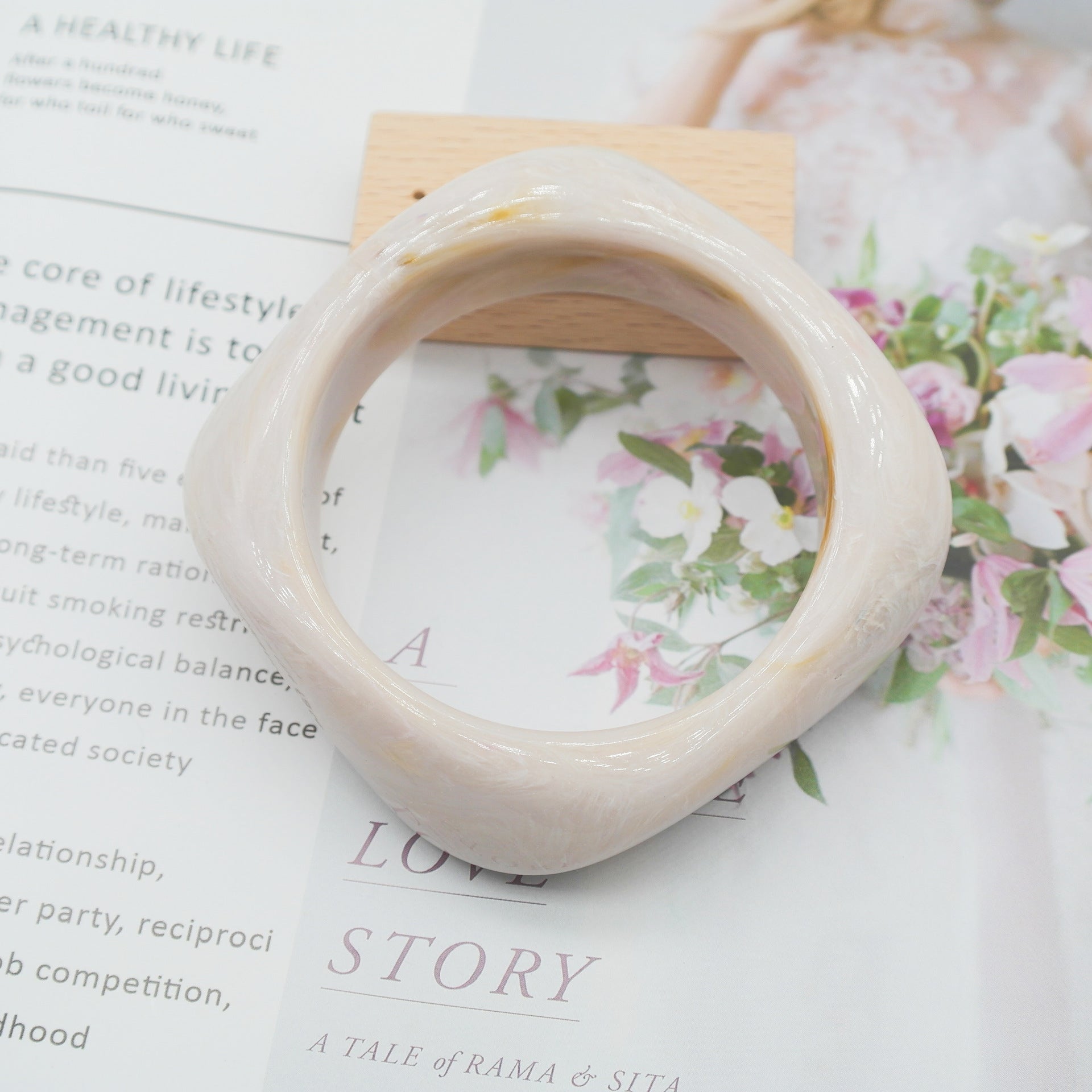 Marbling Acrylic Bracelet Shaped Irregular Square 1ae5dfe0 7a10 4ff2 894e d47bbf47553b