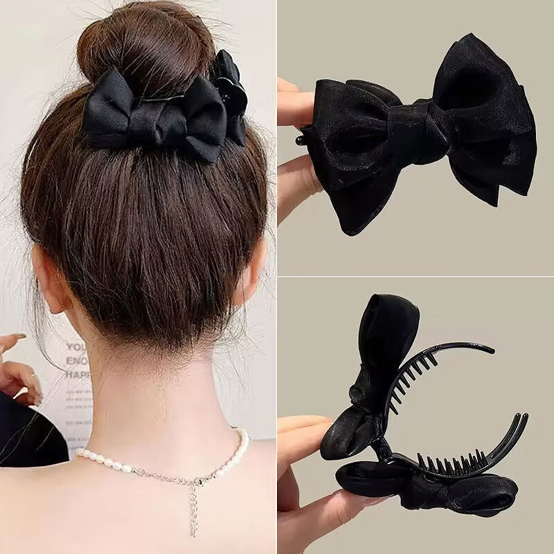 Elegant Bow Bun Grip Female Online Influencer 1be50c51 c2e0 48e1 a489 775b515576e2