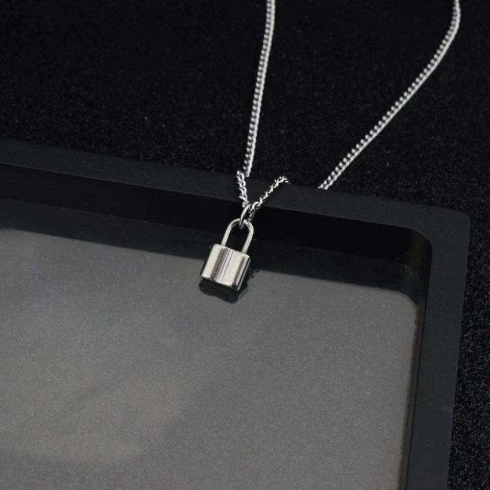 European And American Xi Pendant Necklace Fashion Ins Style 1df6c592 5747 4a07 80ff 31be2cce0b4a