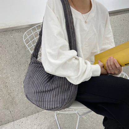 New Fashion Personality Retro Bag Girl 1ff69ff4 061a 416f a110 beda6c844b67 7c50aabf 6ba6 4a6a 9a4a 51bc65e39bee