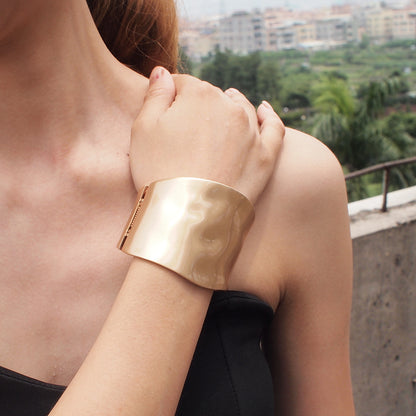 New popular simple and exaggerated wide side bracelet 2031675568041