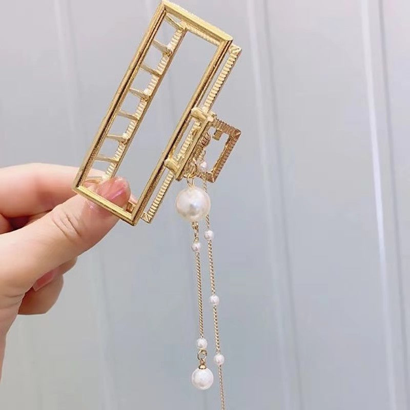 Metal Bow Pearl Pendant Hair Clip 2053ad0c 1351 4a46 bb65 5dff7e9a66fa