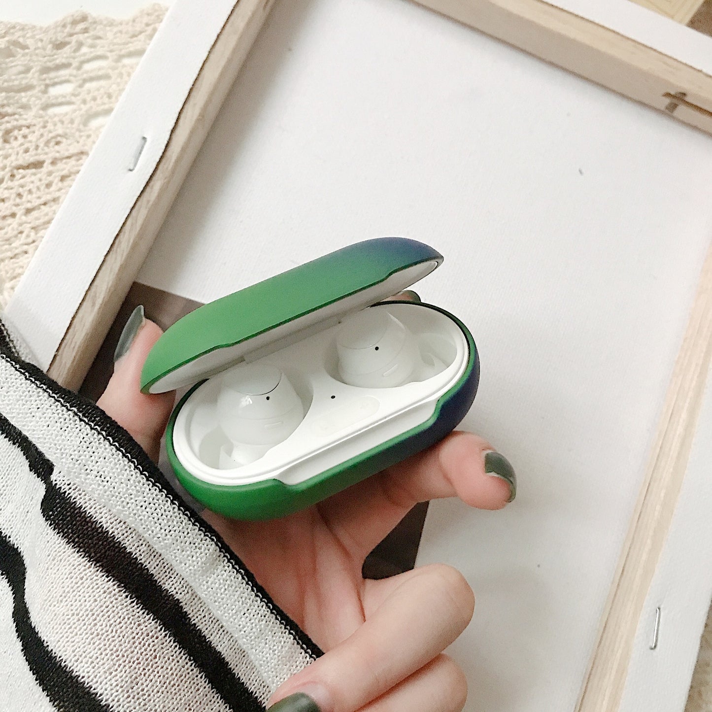 Gradient Rainbow Hard Shell Solid Color Earphone Protective Case - 图片 12
