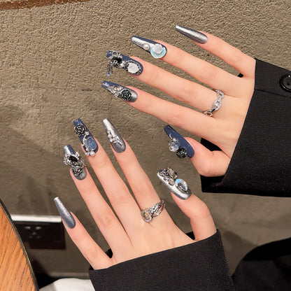 Non-mainstream Style Hot Girl Yihe Hand-worn Nail Heavy Industry Blue 20c6245f bcce 471c b49e cc654b61e630
