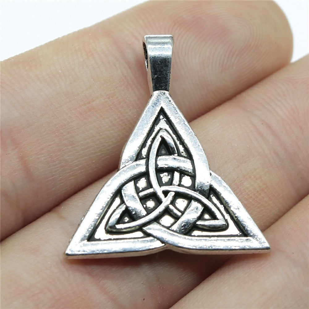 Vintage Jewelry Accessories Celtic Amulet Pendant 212917c1 a349 45a1 aa58 8a9485e404cc
