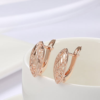 French Hollow Pattern Heart-shaped Earrings 2160a307 94ed 44f8 ae14 4f392bc2aad6