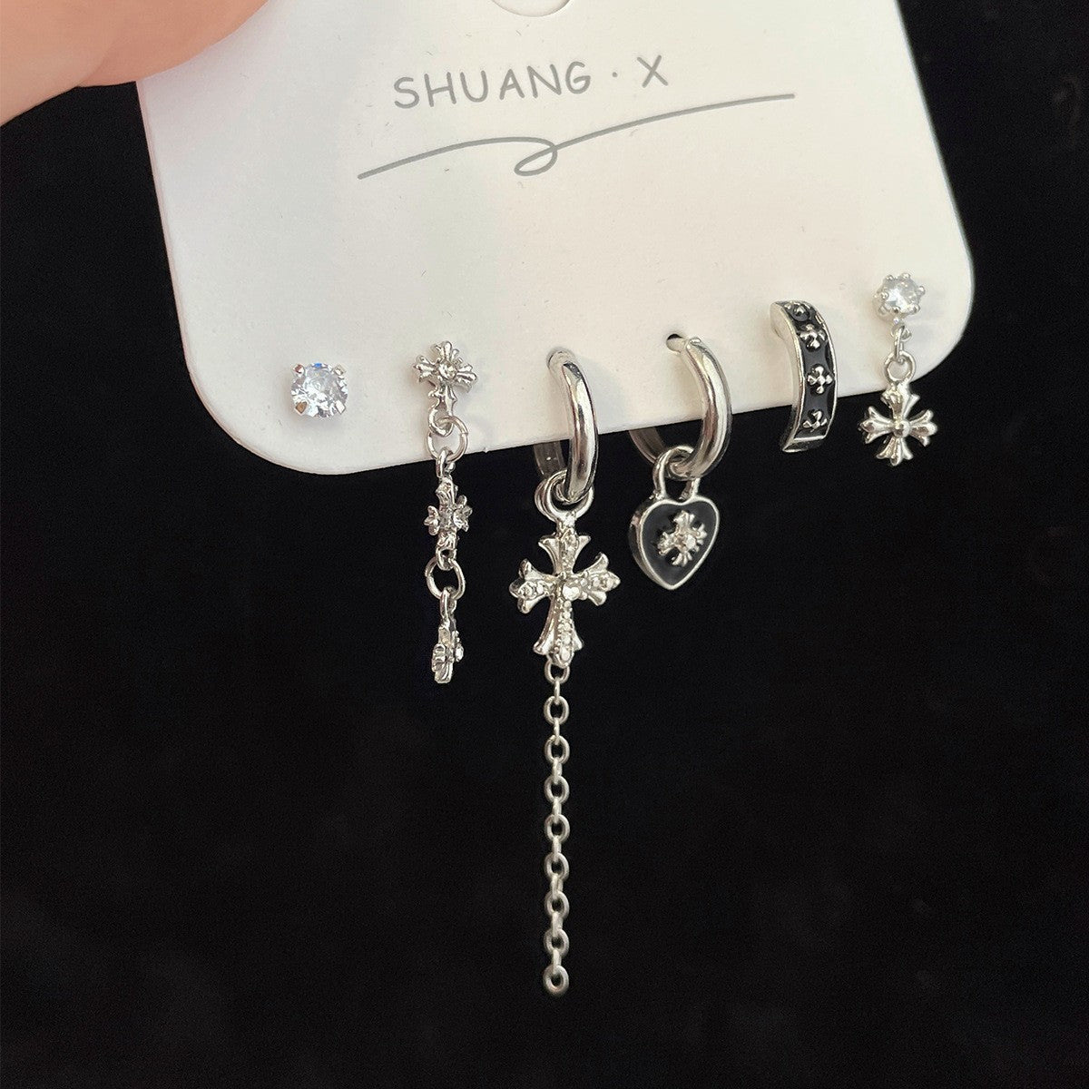 Minimalist Personality Love Butterfly Ear Clip Suit Female 2164348b c4fe 4dcd 93fa 5527d61a4150
