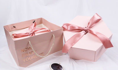 Gift box 2175457518991