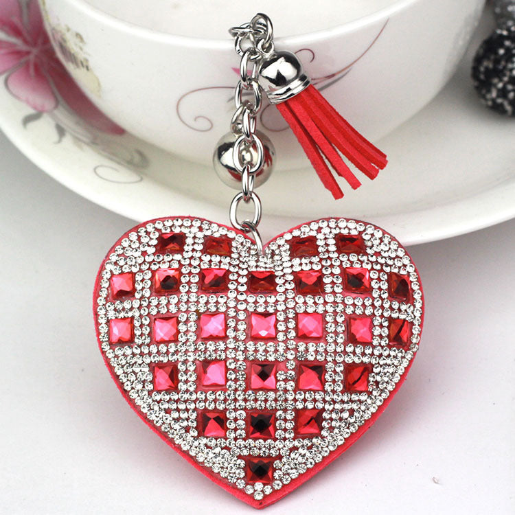 European And American Style Personalized Gift Keychain Pendant 21a757de 67cf 4ae2 9bbe 44b709087000