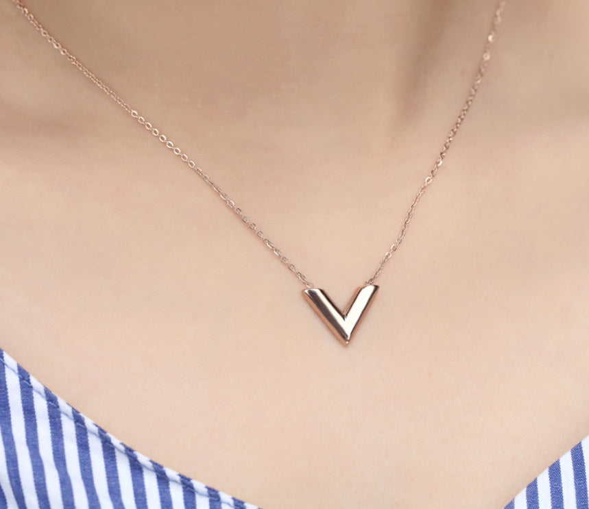 Korean version of V-shaped necklace 2235117850811