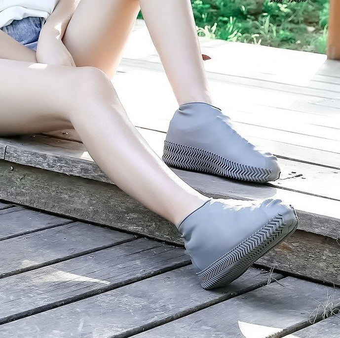 Men and women hiking slip wearable easy to carry silicone rain boots 224b2f10 e2bb 4ba4 93ae cfe8ef922bb6