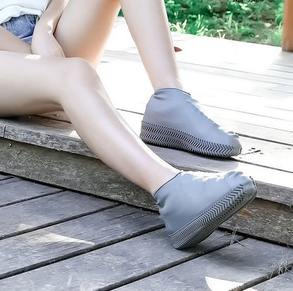 Men and women hiking slip wearable easy to carry silicone rain boots 224b2f10 e2bb 4ba4 93ae cfe8ef922bb6