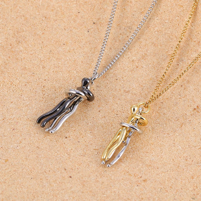 Hot Sale Affectionate Hug Necklace Couples Anniversary Valentine's Day  Gift Fashion Punk Street Style Pendant Necklace 22fbe