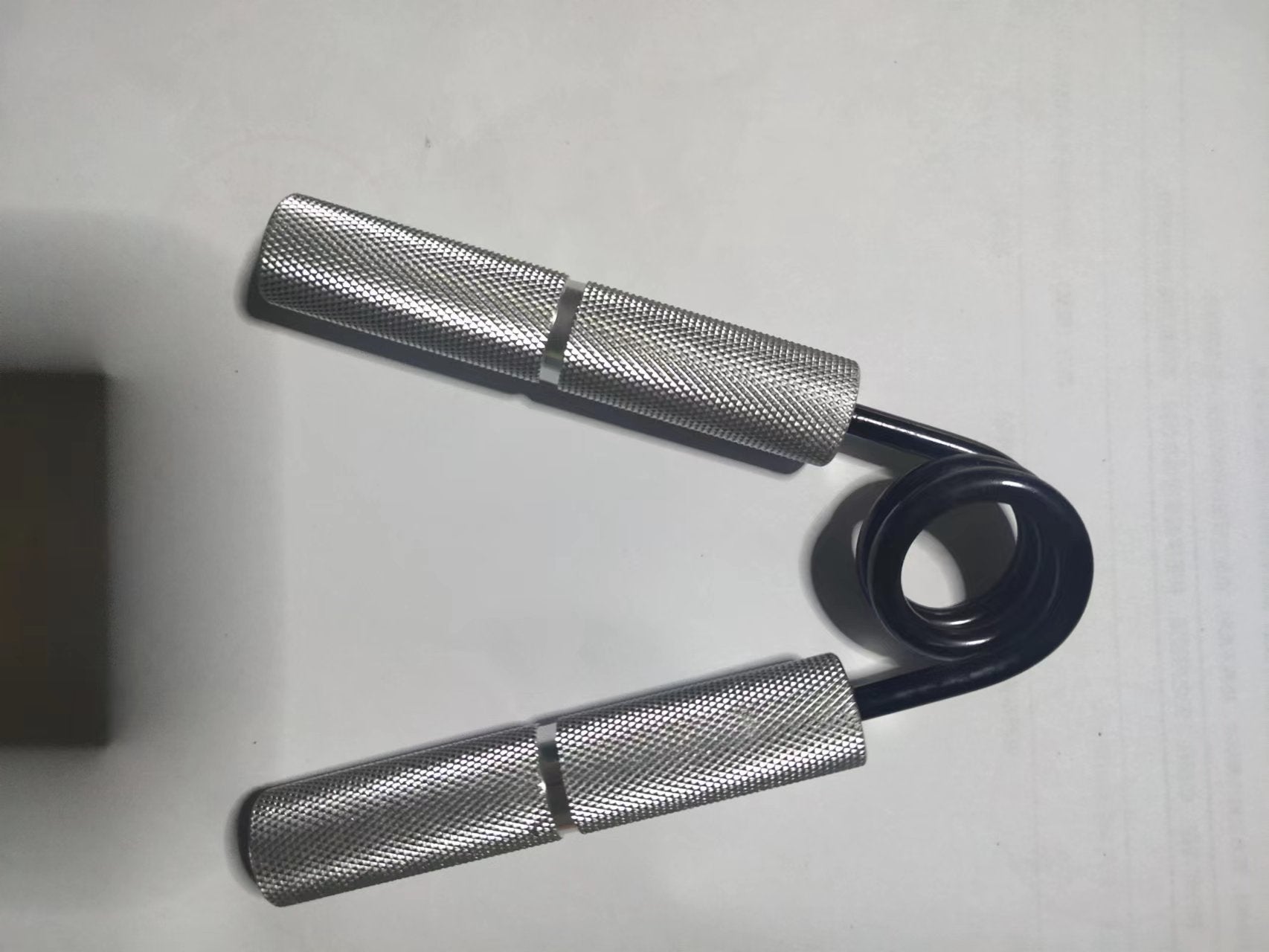 Metallic Aluminium Men's Professional Hand Practice Actuating Arm Muscle Hand Strength Exercise Finger Wrist Strength 2464611