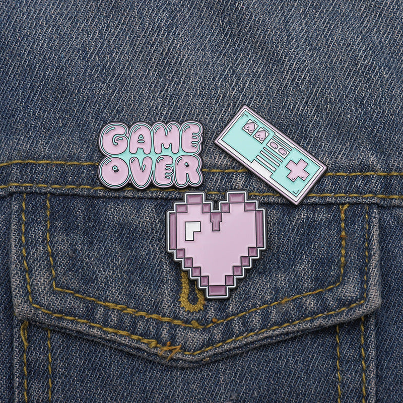 Stereo game console badge 2499187713616