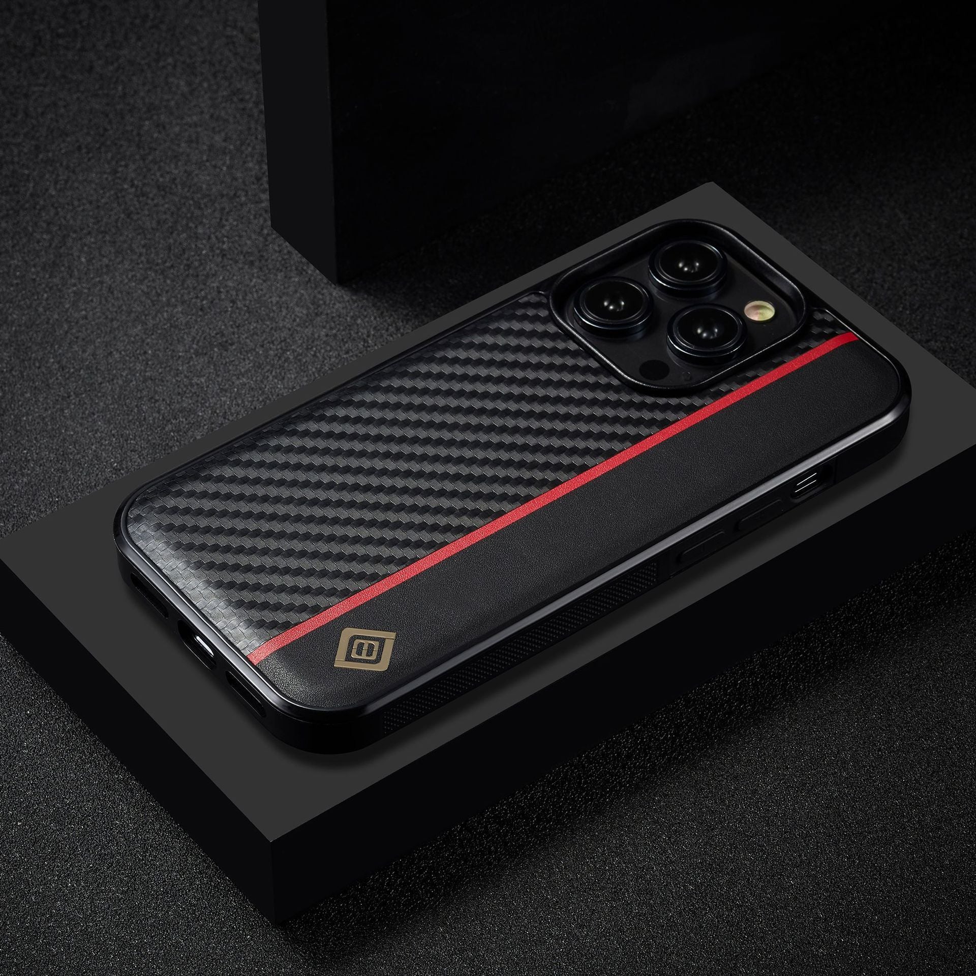 Simple Carbon Fiber Phone Shell 24aac0aa fe88 49ba 9d02 c0ad29b8657f