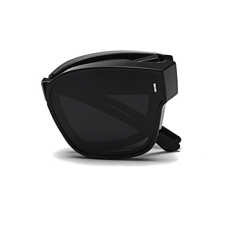 Foldable Set Of Glasses Polarized Sunglasses Simplicity One Mirror Two Use 24c3a0e6 aed3 4924 92e1 7bc511bca641 trans