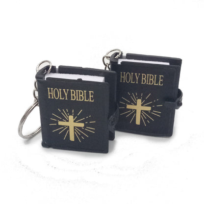 Mini English HOLY BIBLE Key Chains Real Paper Readable Bible Christian Keyrings Car Key Chains Bag Ornaments Religious Jewelr