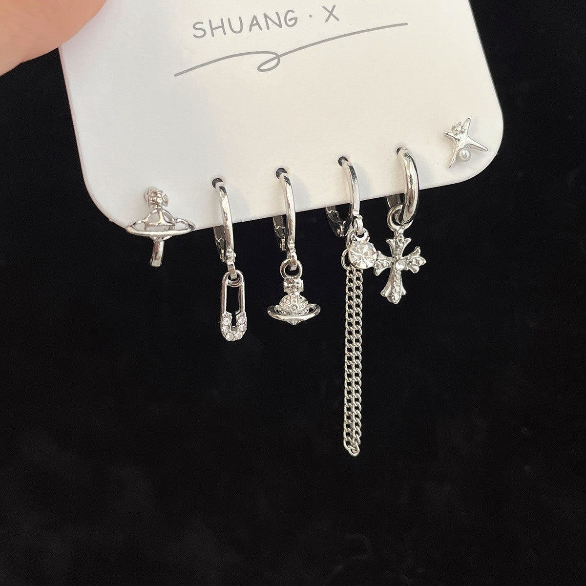 Minimalist Personality Love Butterfly Ear Clip Suit Female 25d5cbd4 923b 4ed6 b940 c00c4a48f848