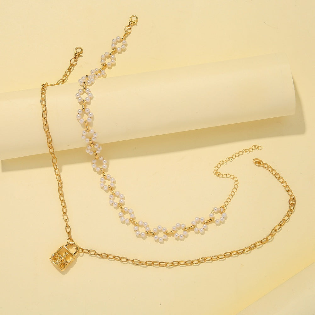 Vintage Embossed Lock Pendant Pearl Necklace 25d80fc5 043e 441c 8321 96741f7c8332