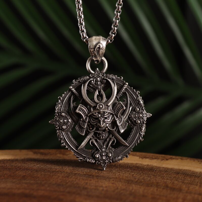European And American Men's Ladies' Pendant Necklace Ornament 2615a067 6f70 4c1e 88ba 2e924be1c5ca