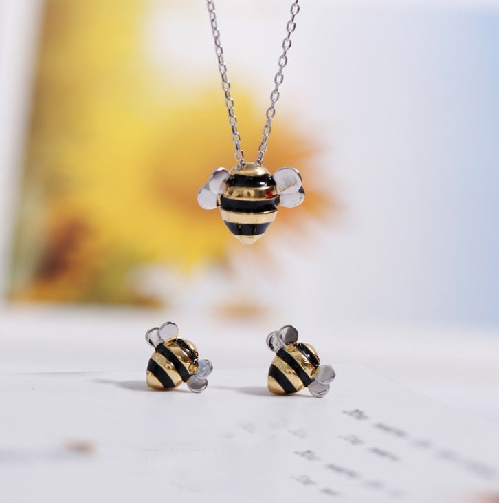 S925 sterling silver necklace wholesale Korean fashion cute bee clavicle chain female European and American foreign trade cro