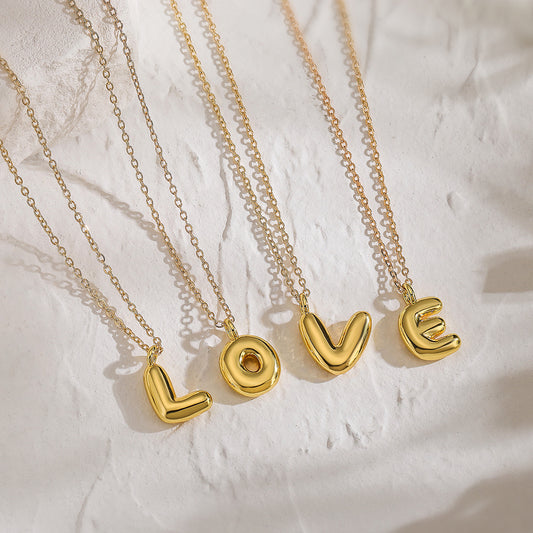 Copper Plated Gold 26 English Letters Pendant Necklace Niche Personality Clavicle Chain 264591b7 0f64 4361 95cd 7212c0f76199