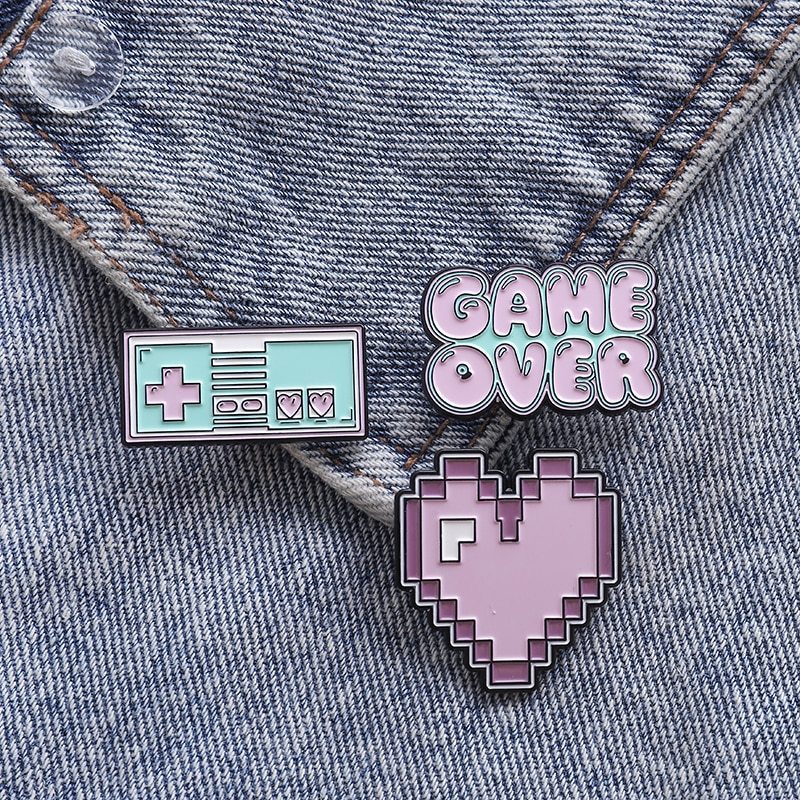 Stereo game console badge 2735915730123