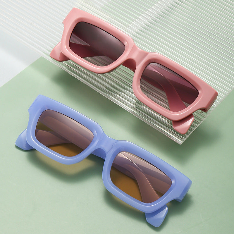 Retro Concave Frame Wide Foot Square European And American Sun-proof Sun Glasses 276d66c1 cb33 42fb a791 b5d76ba27806