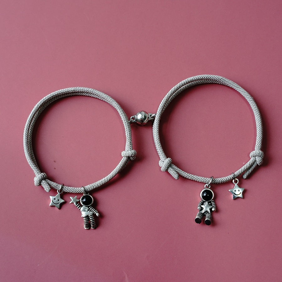 Simple Dream Star Picking Astronaut Bracelet 27ef7dac 28e0 4603 9541 595e4cbee704