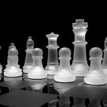 Glass chess 28537836978954