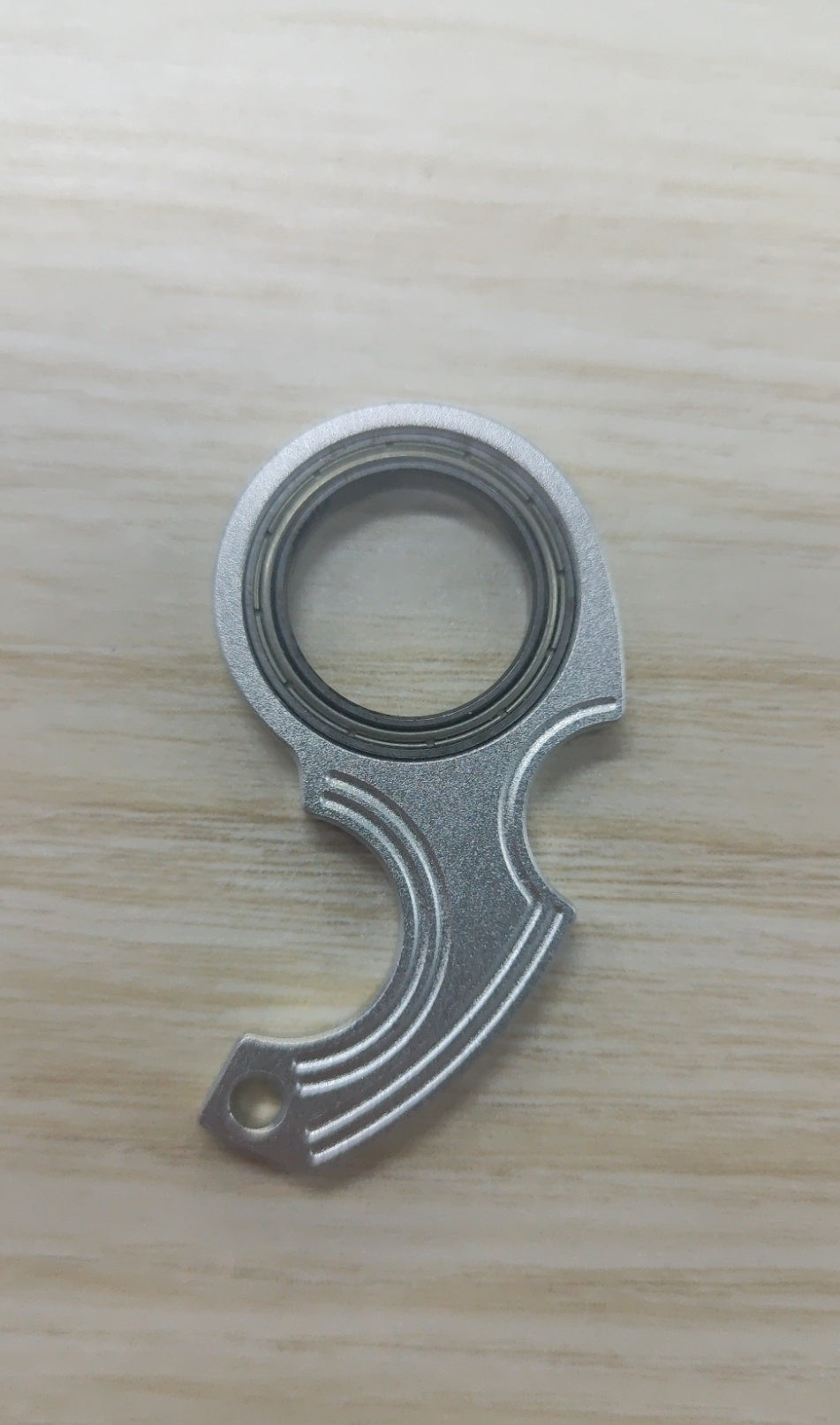 Metal Texture Rotating Keychain 28a8d643 0be6 4543 bc5a 77d1f79b83a3 114f8989 c37a 4ae5 a13f 3d0d6717d3cb