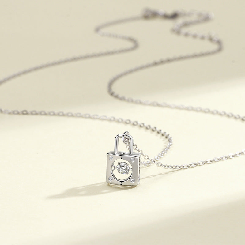 Heart Lock Smart Necklace Female Fashion Short Pulsatile Heart Jeweled Pendant Ornament Wholesale 2cacab56 2c66 4199 b138 53b