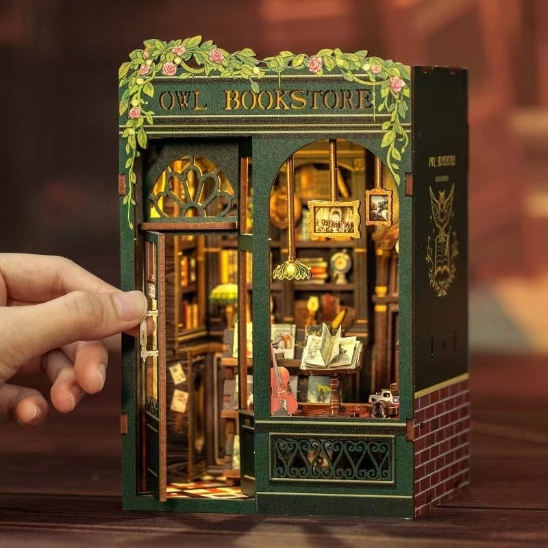Owl Bookstore Wooden Assembly DIY Handmade Book Stand 2cb04ba4 0722 4335 9f2a dd012df69ff0 trans