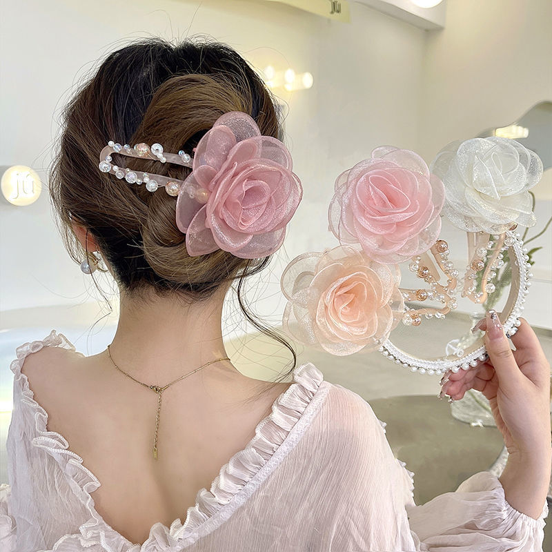 Temperament On The Back Women With Flowers Around The Bead Hairpin 2cf9366c da85 46ce 982d 423e63ab30e4