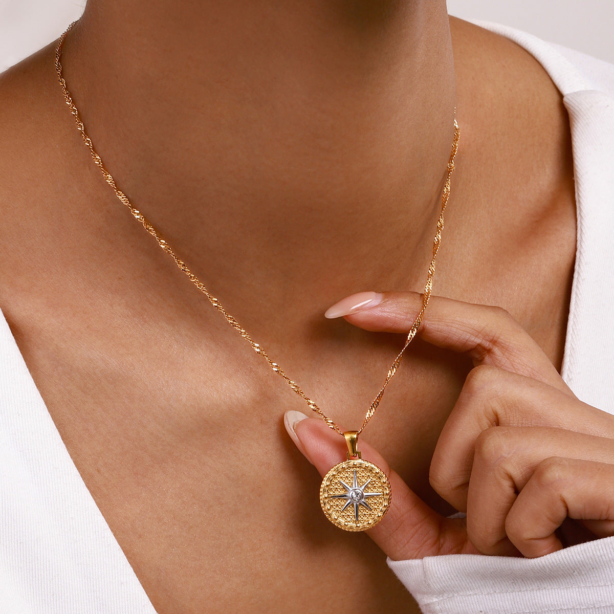 Parker Gold Star Pendant Necklace