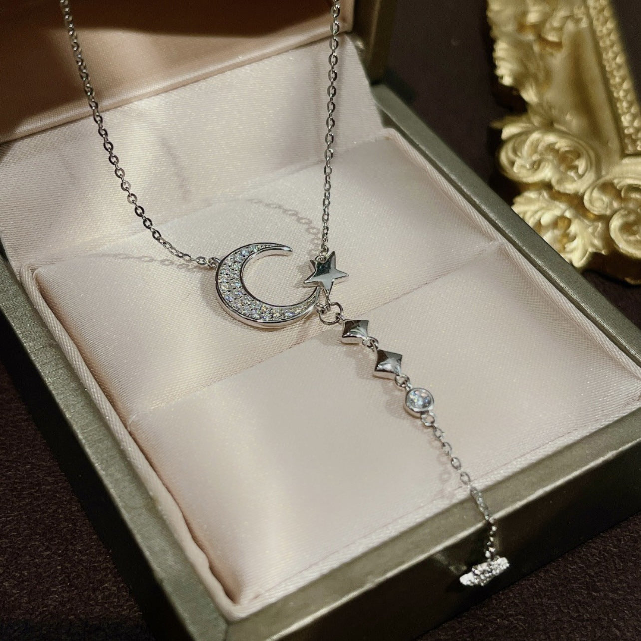 Inlaid Zircon Moon Star Collarbone Chain Sweet Lady And Exquisite Star And Moon Tassel Necklace 2d599412 1aec 4622 bc8e 2e436