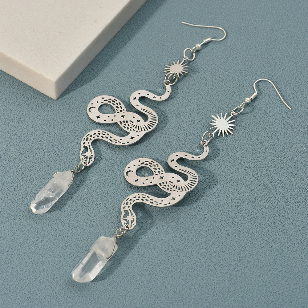 Personalized Design Snake Element Simple Hollow Star And Moon Earrings 2e136ed9 1cf2 4fed b585 26de2e8ab64c