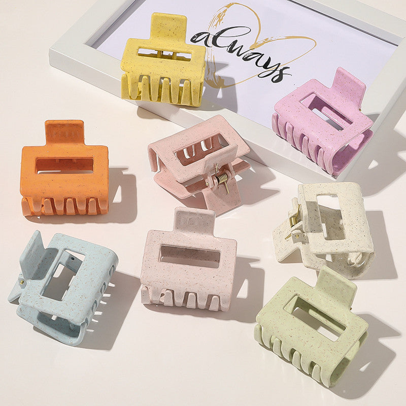 Japan And South Korea Simple Large Square Hollow Grab Clip 2f0a90a4 bb76 4e5c a713 935c73858e62