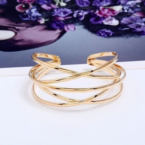 Women's Six-pointed Star Hollow Fashion Bracelet 2f9f112f c140 41fd a2e7 799f7bf4d0b7