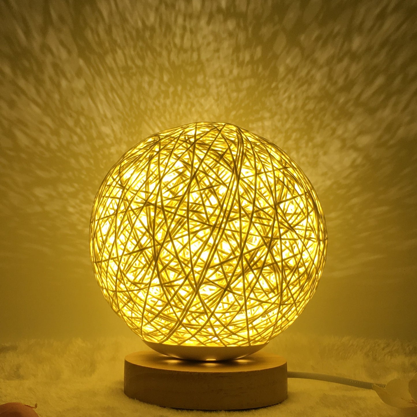 Amazon Hot Selling Creative Linen Table Lamp Novel and Unique LED Intelligent USB7 Color RGB16 Color Remote Control Rattan Ba