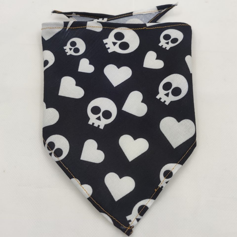 Pet Drool Towel Pet Scarf Pet Triangle Towel 30eb9cf9 d4e9 40b8 96df fc1f3558dbe7