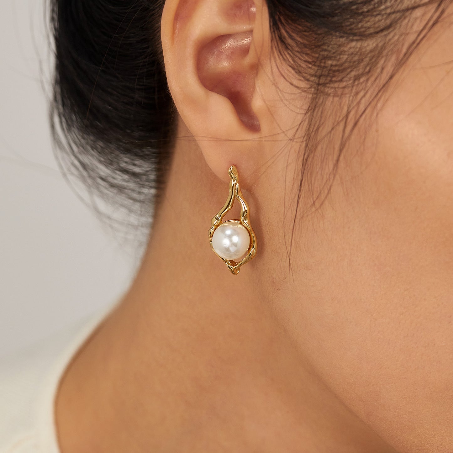 European And American Entry Lux Temperament Earrings Stainless Steel Geometric Pearl 3121bdc1 8f8a 445f a972 7ba5e67f132f