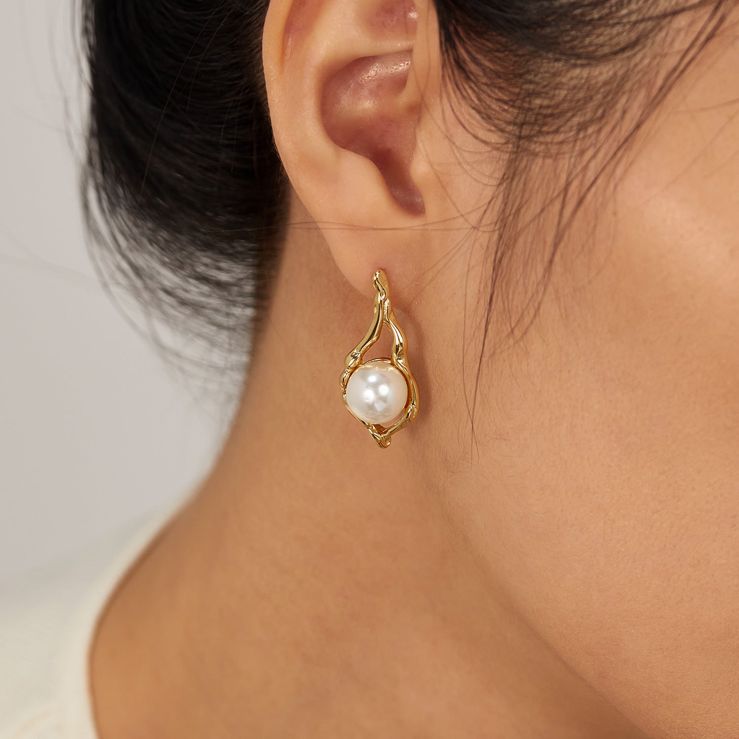 European And American Entry Lux Temperament Earrings Stainless Steel Geometric Pearl 3121bdc1 8f8a 445f a972 7ba5e67f132f