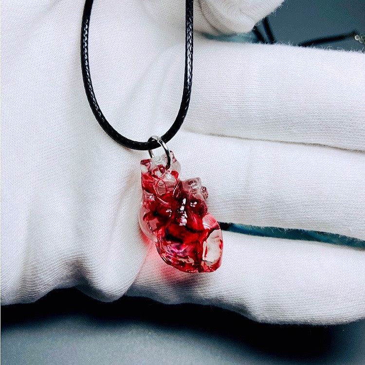 Flesh And Blood Heart Creative Necklace Pendant Heart Artwork 31ae2747 f3dd 471f 8867 fff36528c914