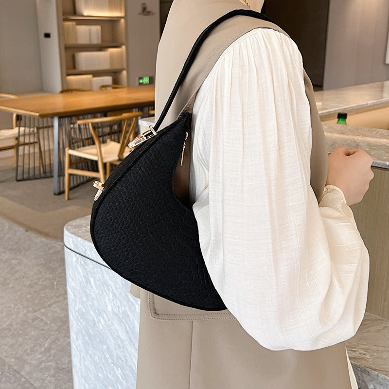 New Shoulder Simple Western Style Handbag Fashion 31f0feba be83 4dbb afe6 4d173c57c5f1